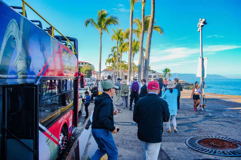 Puerto Vallarta: Hop-On-Hop-Off City Bus Tour - Coastal scenery and the road to Mismaloya