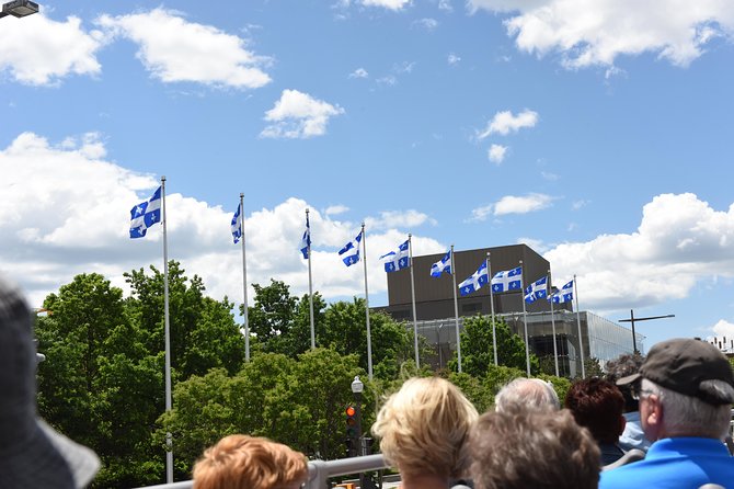 Quebec City Hop-On Hop-Off - City Hall and the end of the circuit