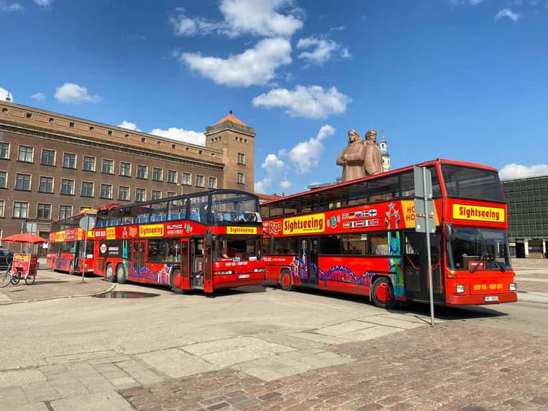 Riga: Hop-On, Hop-Off Tour - The Boulevard Ring and Freedom Monument