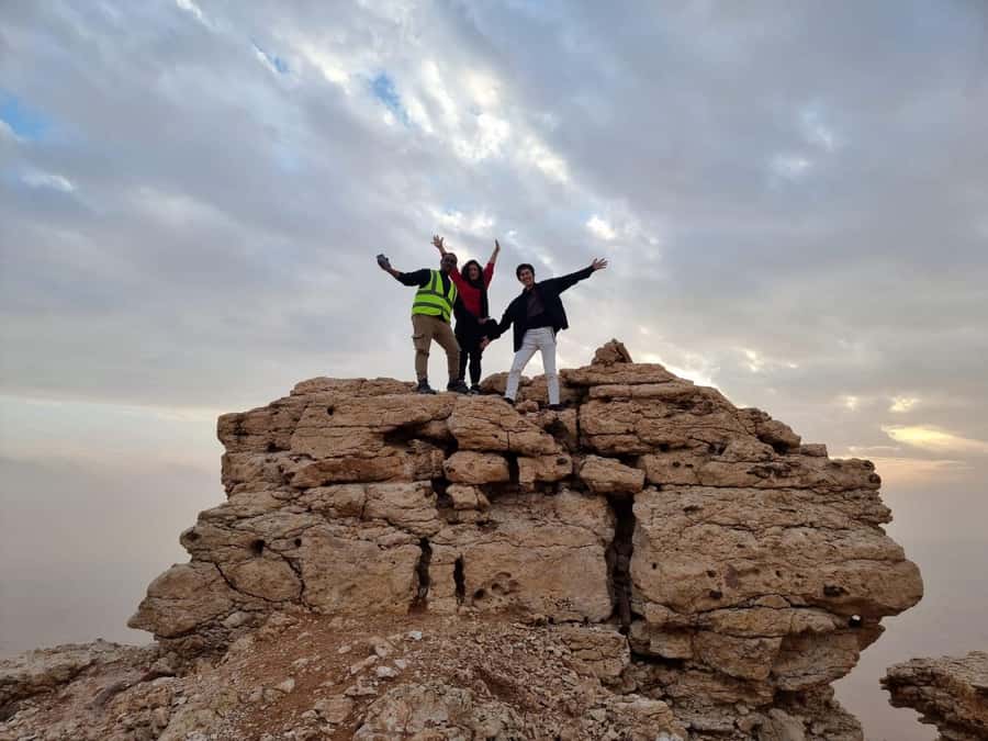 Riyadh Edge of The World and Bat Cave Visit by Bus - Why the Edge of the World feels so dramatic