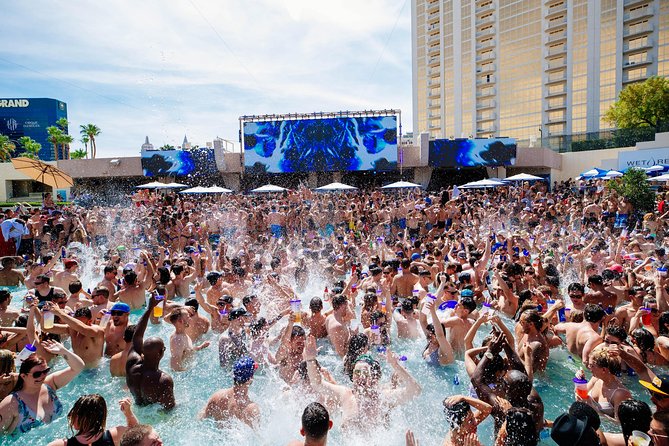 Rockstar Pool Party Crawl w/ VIP Entry & Party Bus Ride - Organization, timing, and changing venues