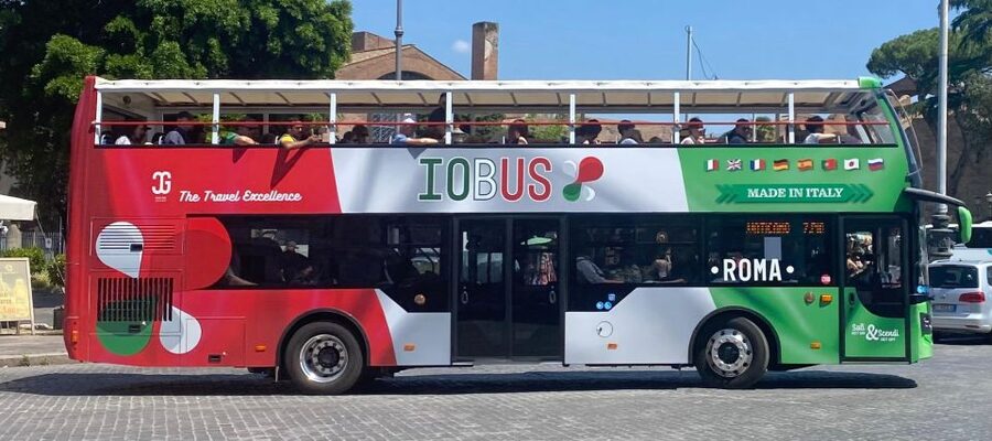 Rome: BigBus&RomeBoat Hop-On Hop-Off Bus and Boat Combo - Baroque Rome and the famous coin toss