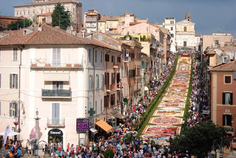 Rome: Castelli Romani Hop-on and Hop-off Tour - Practical booking advice before you choose a line