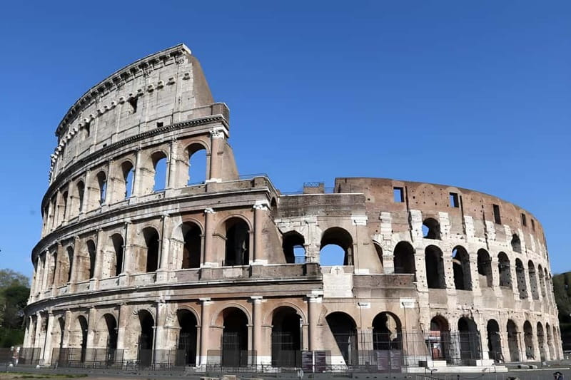 Rome: Colosseum, Forum Audio Tour with Hop-on Hop-off Bus - Walking through the Forum and Palatine Hill