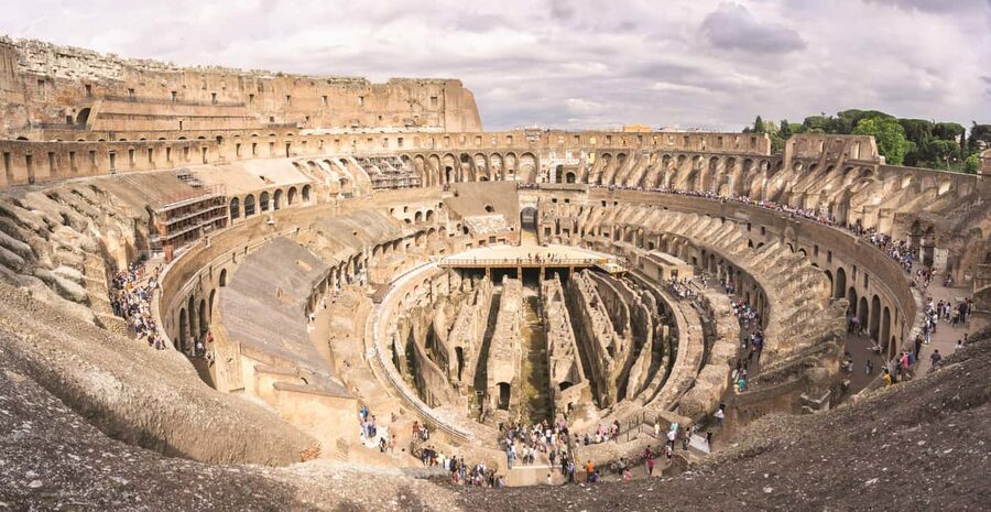 Rome: Colosseum, Roman Forum, Palatine Hill & Hop-on Hop-off - Climbing Palatine Hill