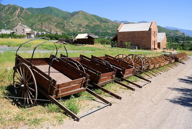 Salt Lake City Guided Bus Tour - Historic homes, public buildings, and quick drive-by sights