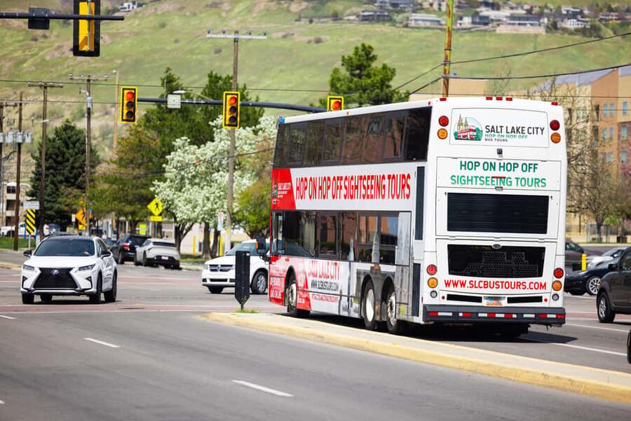 Salt Lake City: Hop-On Hop-Off Bus Tour - Gateway Mall and the first stop