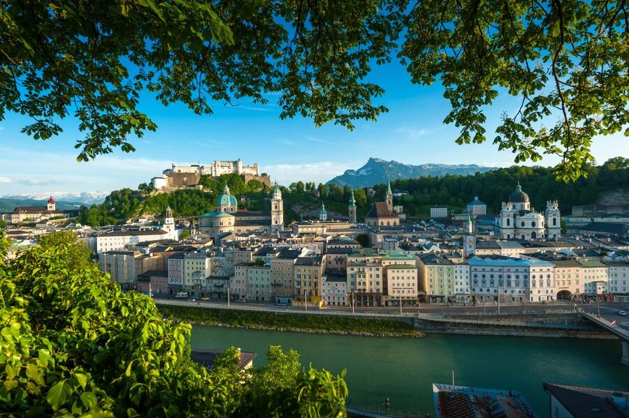 Salzburg: Hop-on Hop-off City Tour - Start at Mirabellplatz beside the gardens