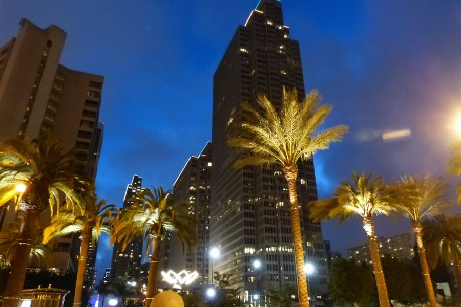 San Francisco Double Decker Bus Night Tour - Staying warm on the upper deck