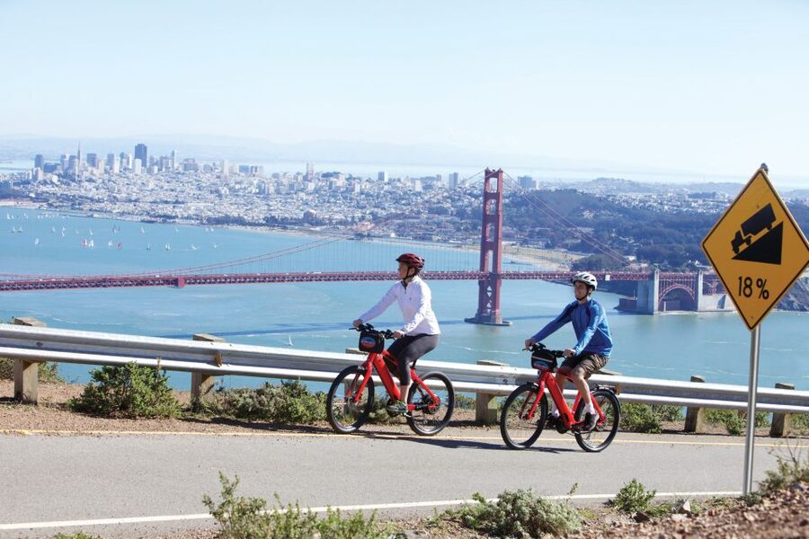 San Francisco: Hop-On Hop-Off Sightseeing Tour with 17 Stops - Union Square, SFMOMA, and Civic Center