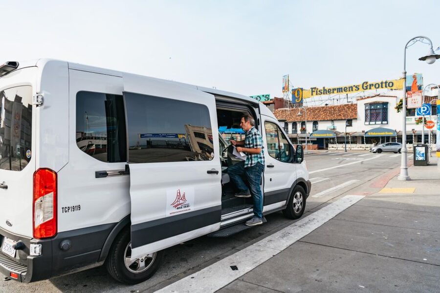 San Francisco: Movie Filming Locations Bus Tour - Alamo Square, Haight-Ashbury, and family-friendly movie spotting