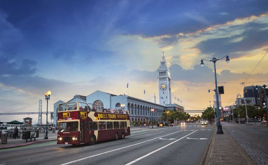 San Francisco: Sightseeing Sunset Tour by Open-Top Bus - Polk Street and the climb toward Nob Hill