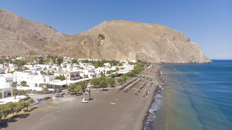 Santorini 2-Day Combo: Volcano Boat Cruise & Island Bus Tour - Akrotiri puts Santorini’s past in context