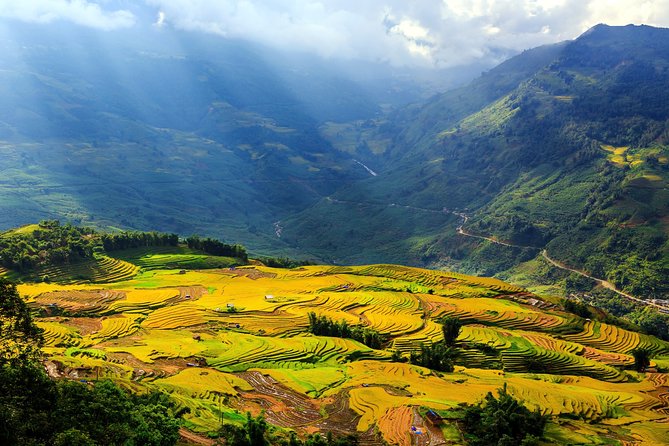 Sapa 2D1N All Included (Bus & Homestay) - Ta Van and one night in a Dzay homestay