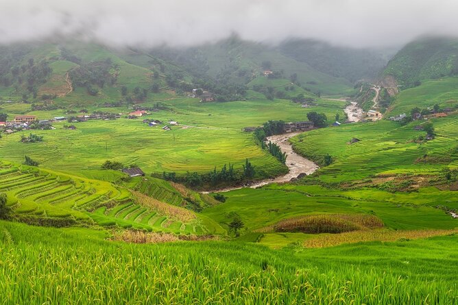 Sapa 2D1N Trekking to Giang Ta Chai Village from Hanoi by Bus - Sleeping in a homestay or bungalow