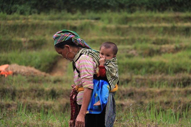 Sapa Trekking 3 Days 2 Nights by Bus - Homestay & Hotel - Cat Cat and Shin Chai on the first afternoon