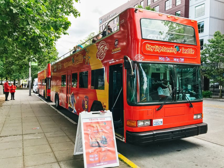 Seattle: City Sightseeing Hop-On Hop-Off Bus Tour - Pike Place Market, Pike Brewing, and the Art Museum