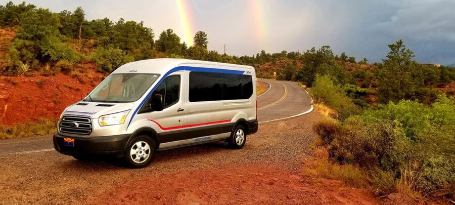 Sedona Mini Coach Tour - The Chapel of the Holy Cross and Sedona’s famous formations