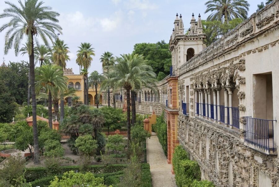 Seville: City Sightseeing Hop-On Hop-Off Bus Tour - Stops 5 to 7: Crossing into Triana