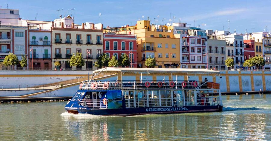 Seville: Panoramic Cruise, Hop-On-Hop-Off Bus & Walking Tour - Why this combination works in Seville