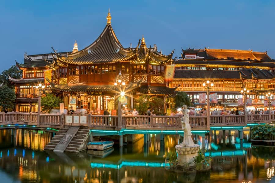 Shanghai：Old Town, Yu Garden, Zhujiajiao Water Town Bus Tour - Shanghai Old Town and Chenghuang Temple area