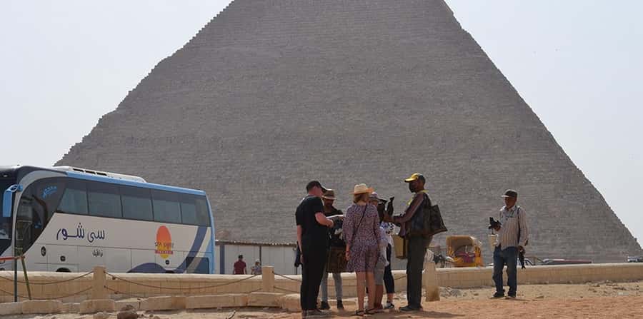 Sharm El Sheikh: Great Pyramids, Sphinx, Museum Tour by Bus - Khan al-Khalili: shopping with a guide’s help