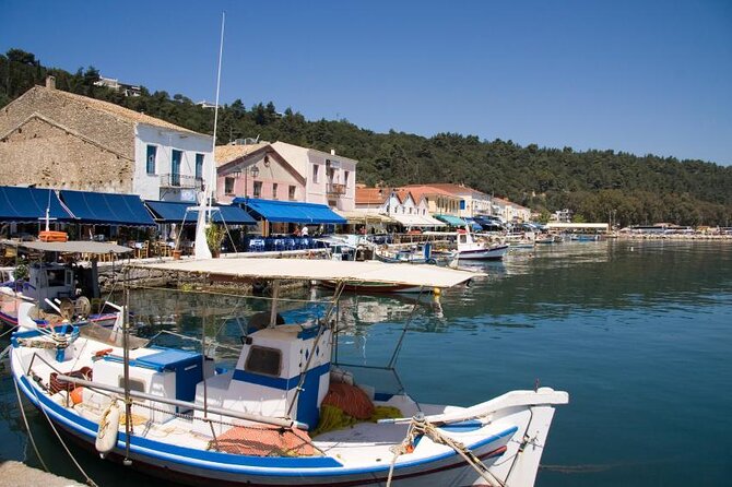 Shore Excursion: Katakolo Sightseeing hop on hop off bus tour - The 30-minute ride to Pyrgos