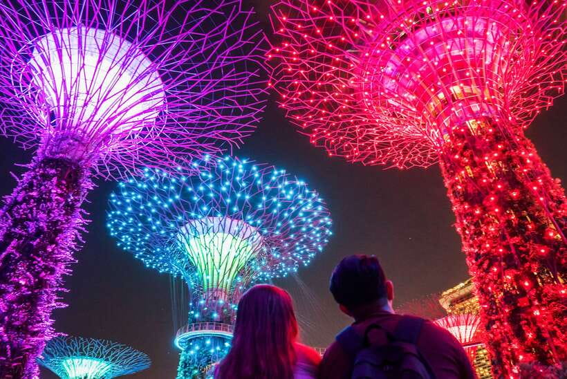 Singapore: Big Bus Night Tour by Open-Top Bus & Live Guide - Lau Pa Sat and the satay stop