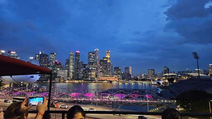 Singapore: Big Bus Night Tour by Open-Top Bus & Live Guide - The guides make the difference