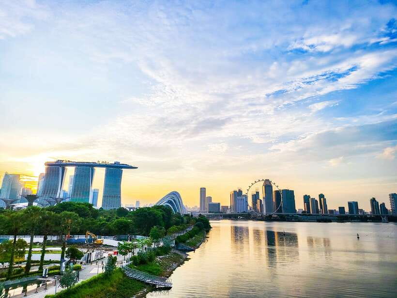 Singapore: Big Bus Night Tour by Open-Top Bus & Live Guide - Marina Bay and the sunset at Marina Barrage