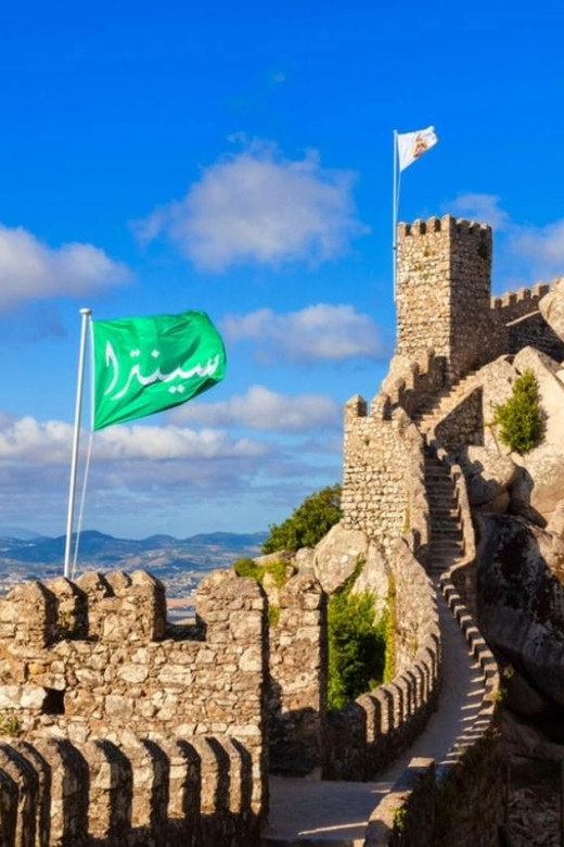 Sintra: Official Public Bus Transport: All Palaces & Castles - Line 435 to Regaleira and Monserrate