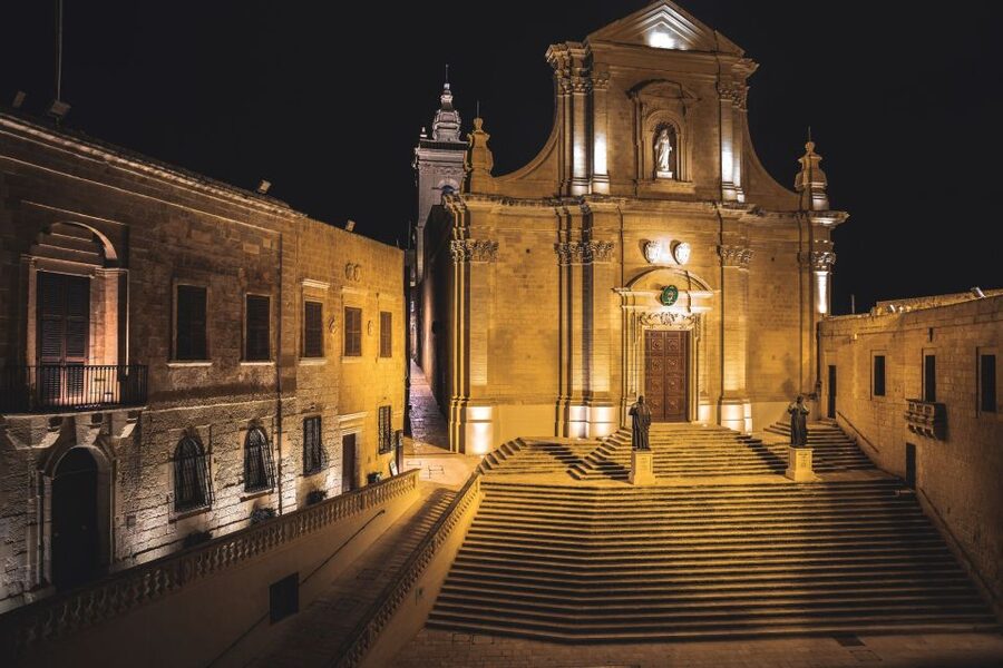 St. Paul's Bay: Blue Lagoon, Comino & Gozo with Bus Tour - The northbound cruise along Malta’s coast