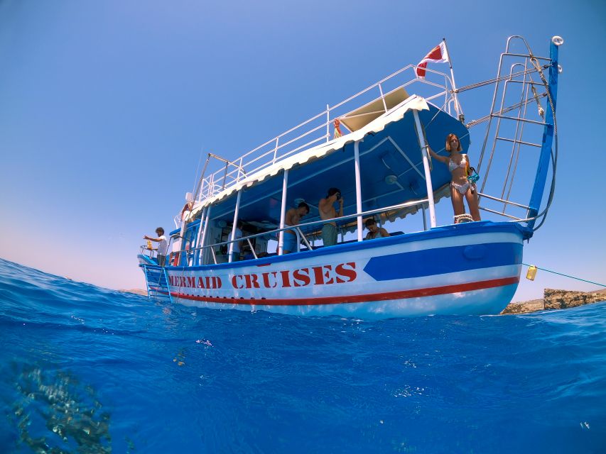 St. Paul's Bay: Blue Lagoon, Comino & Gozo with Bus Tour - One hour at the Blue Lagoon