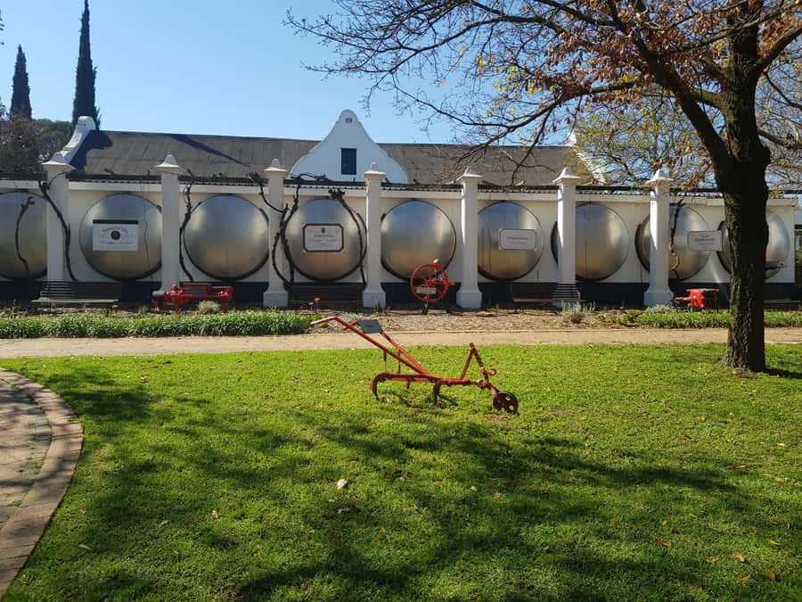 Stellenbosch: Hop-On Hop-Off Northern Route Wine Tour - Tastings cost extra, and pacing matters