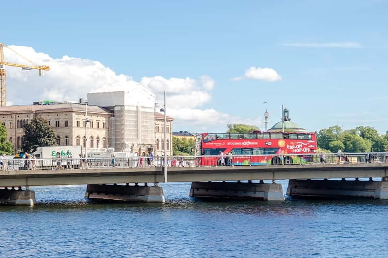 Stockholm: Hop-On Hop-Off Bus or Boat Option - Weather, comfort, and accessibility