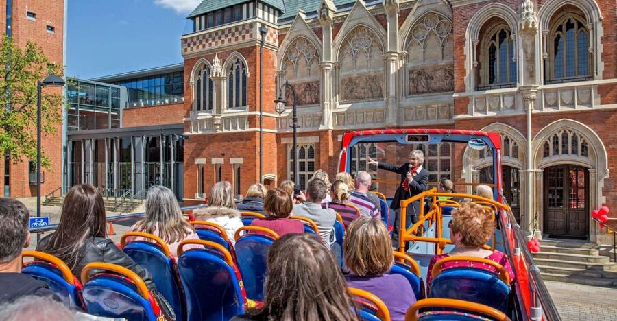 Stratford-upon-Avon:City Sightseeing Hop-On Hop-Off Bus Tour - Stop 2: the river and Royal Shakespeare Theatre