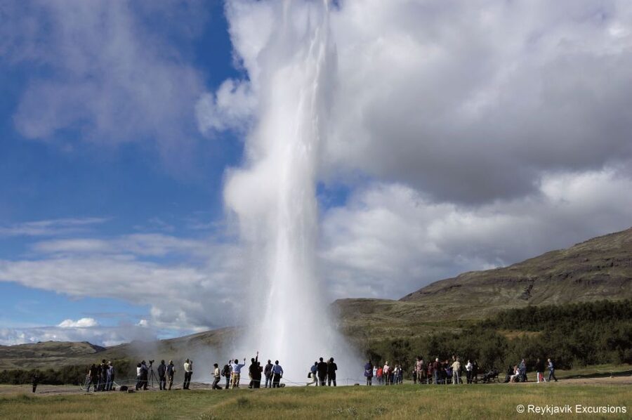 The Golden Circle & Hop On - Hop Off Combo Deal - Adding Reykjavík by hop-on hop-off bus