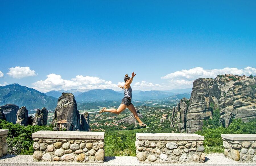 Thessaloniki: Full-Day Bus Trip to Meteora - Who should book this Meteora excursion