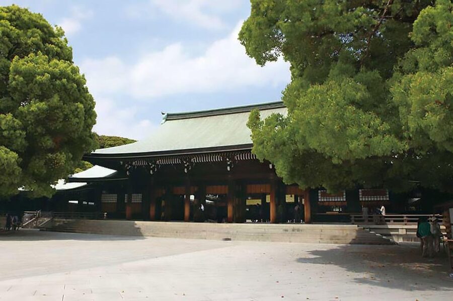 Tokyo: 1 Day Bus Tour with Meiji-Jingu,Odaiba,lunch&Skytree - Guides make or break a long sightseeing day