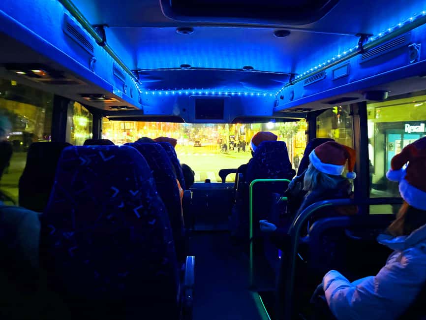 Toronto: Festive Lights Bus Tour - Live commentary makes the short route worthwhile
