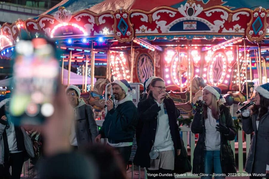 Toronto: Festive Lights Bus Tour - Who will enjoy this tour most