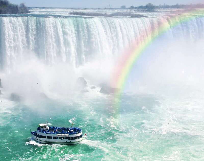 Toronto: Niagara Falls Bus Tour with Maple Tasting and NOTL - The drive south with Felix, Ajay, or another local guide