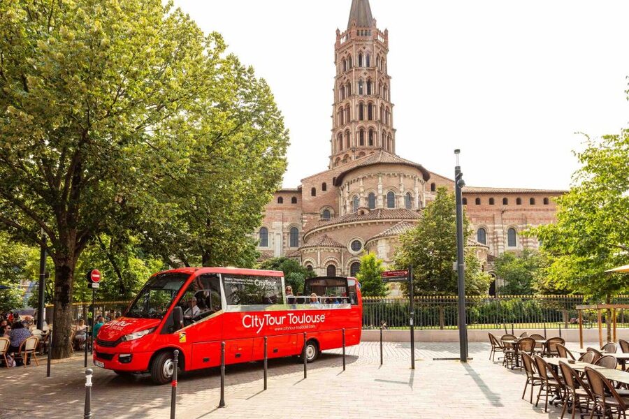 Toulouse: City Sightseeing Tour by Bus with Audio Guide - Starting opposite the Capitol
