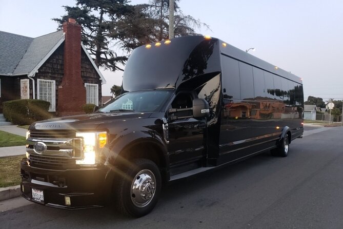 Tour in Sofi Stadium in Party Bus - What the party bus adds to the afternoon