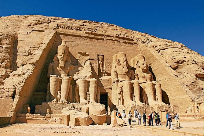 Tour to Abu Simbel by bus - Why Abu Simbel deserves the long ride from Aswan