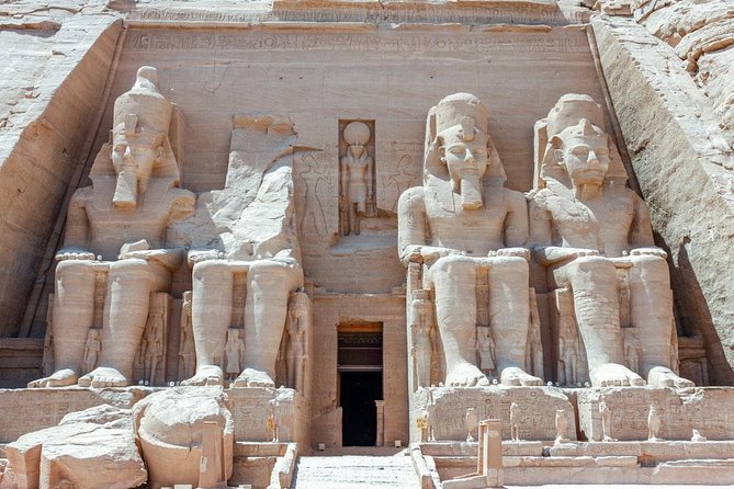 Tour to Abu Simbel by bus - The guide option and language choices