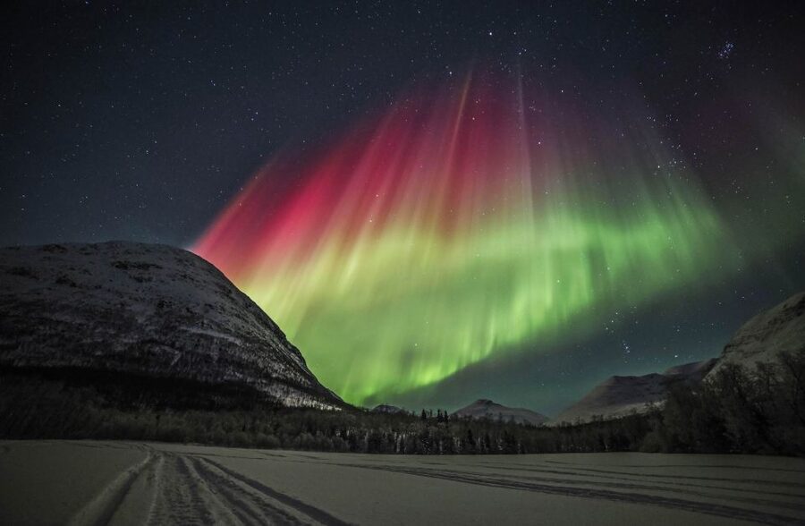 Tromso: Northern Lights Photography Tour by Bus (or miniBus) - How much value do you get for $181?