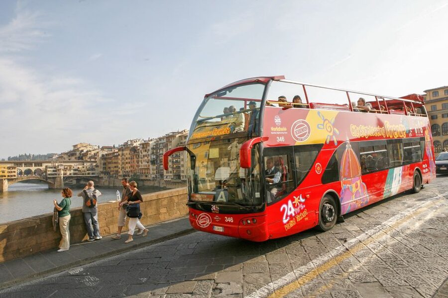 Uffizi Gallery & Hop-on Hop-off Bus Tour - Key points to know