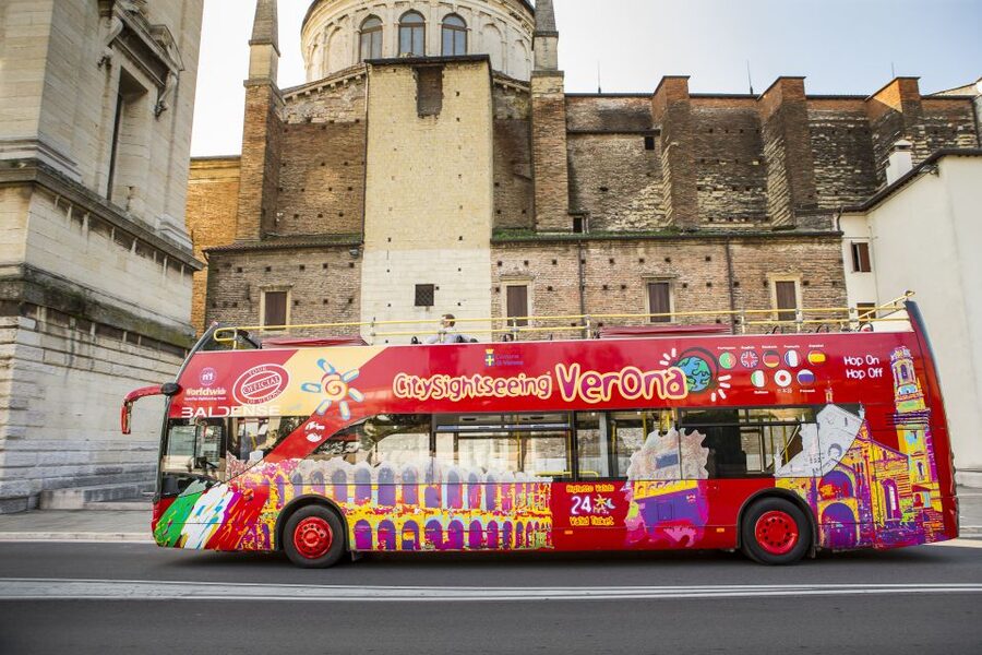 Verona: Hop-on Hop-off Tour 24 or 48-Hour Ticket - The red route: city walls, San Zeno, and Castelvecchio