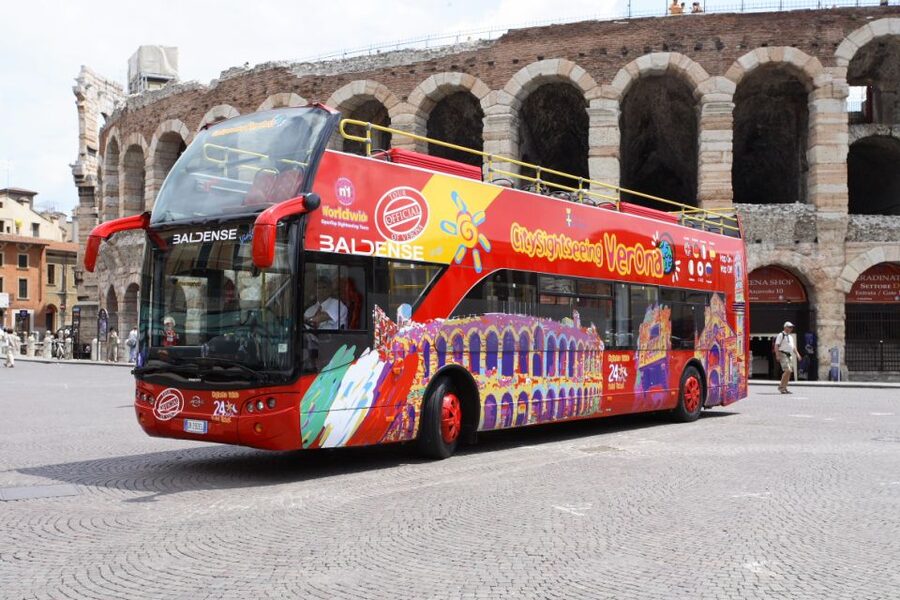 Verona: Hop-on Hop-off Tour 24 or 48-Hour Ticket - The blue route: smaller streets and the hilltop view